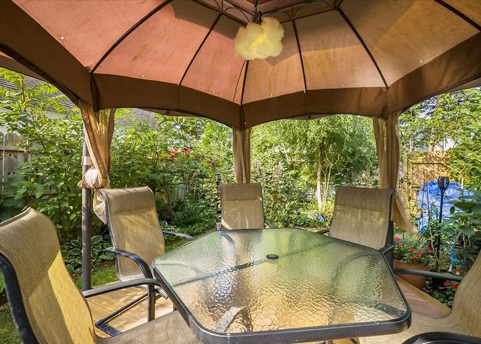 Charming 3 Bedroom House In A Quiet Neighborhood Columbus